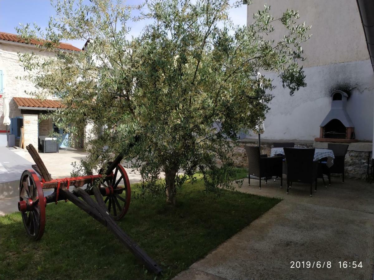 Holiday Home Peruski Hébergement de vacances *