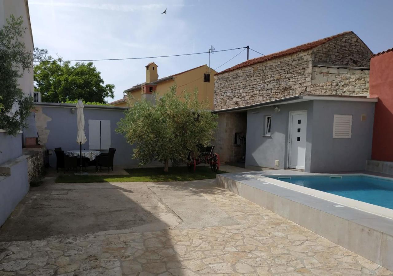 Dom wakacyjny Holiday Home Peruski Peruški