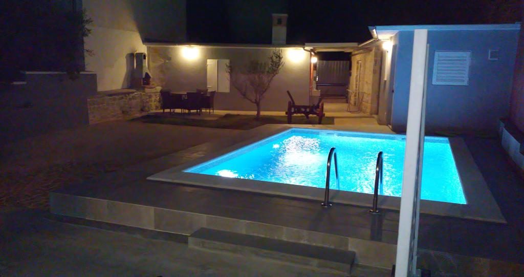 Holiday Home Peruski Holiday home *
